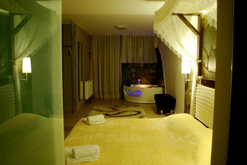 Hotel Konaki Arnea Buitenkant foto