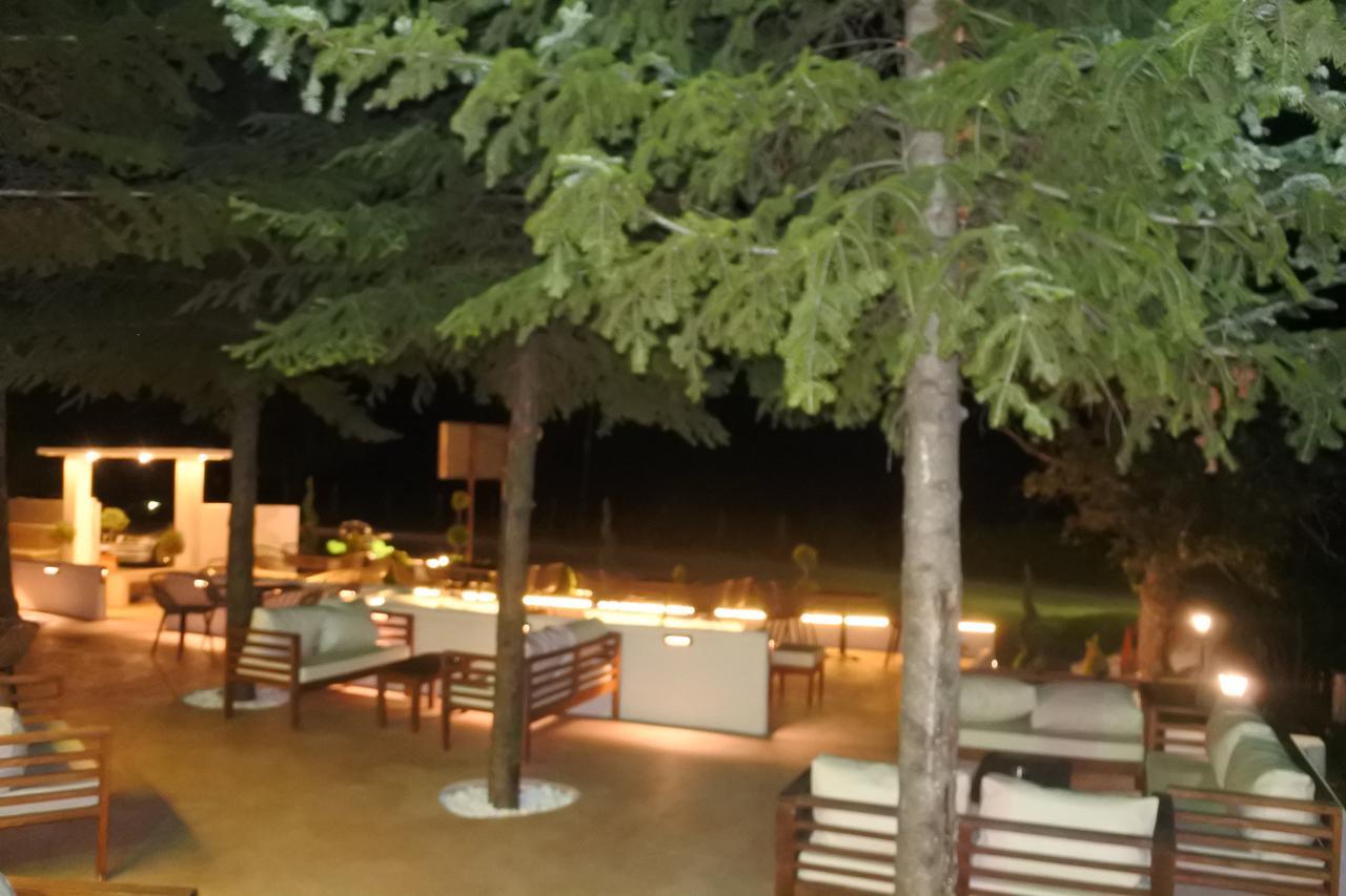 Hotel Konaki Arnea Buitenkant foto