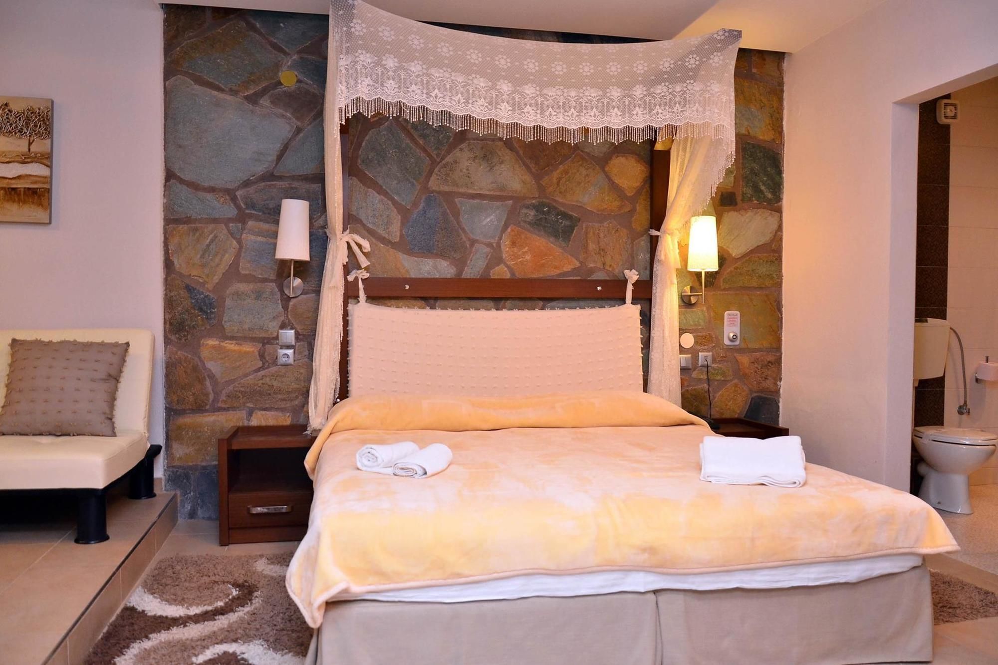 Hotel Konaki Arnea Buitenkant foto
